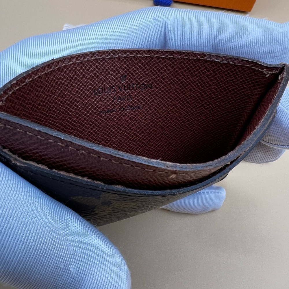 Authentic Louis Vuitton Monogram Card Holder - Picture 3 of 3